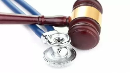 Жамбыл облысында бас дәрігердің орынбасары мен есепші сотталды
