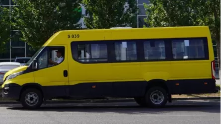 В Астане запустят автобусы до кладбища в родительский день
