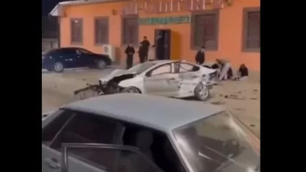 Құлсарыда жасөспірімдер жол апатына түсіп, 5 адам зардап шекті