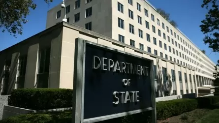 США могут закрыть десятки дипконсульств по всему миру