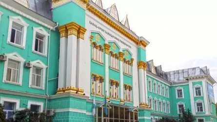 Ақтөбеде бір сәтте 350 студент оқудан шығарылып, арты шуға айналды