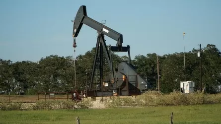 Цены на нефть стремительно падают 