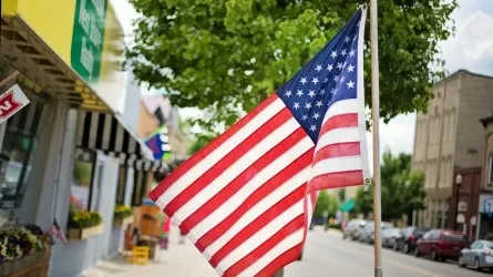 К казахстанцам-нелегалам, живущим в США, обратилось посольство РК