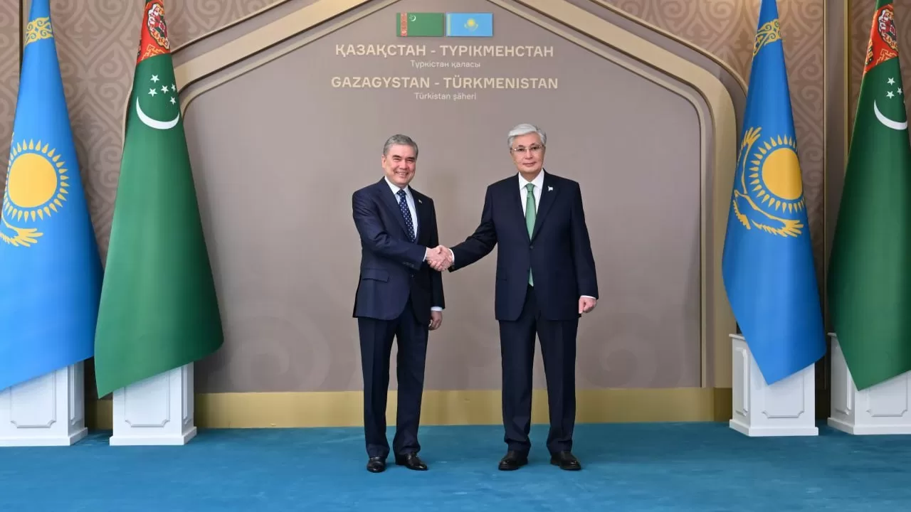 Қасым-Жомарт Тоқаев пен Гурбангулы Бердімұхамедов бейресми кездесу өткізді