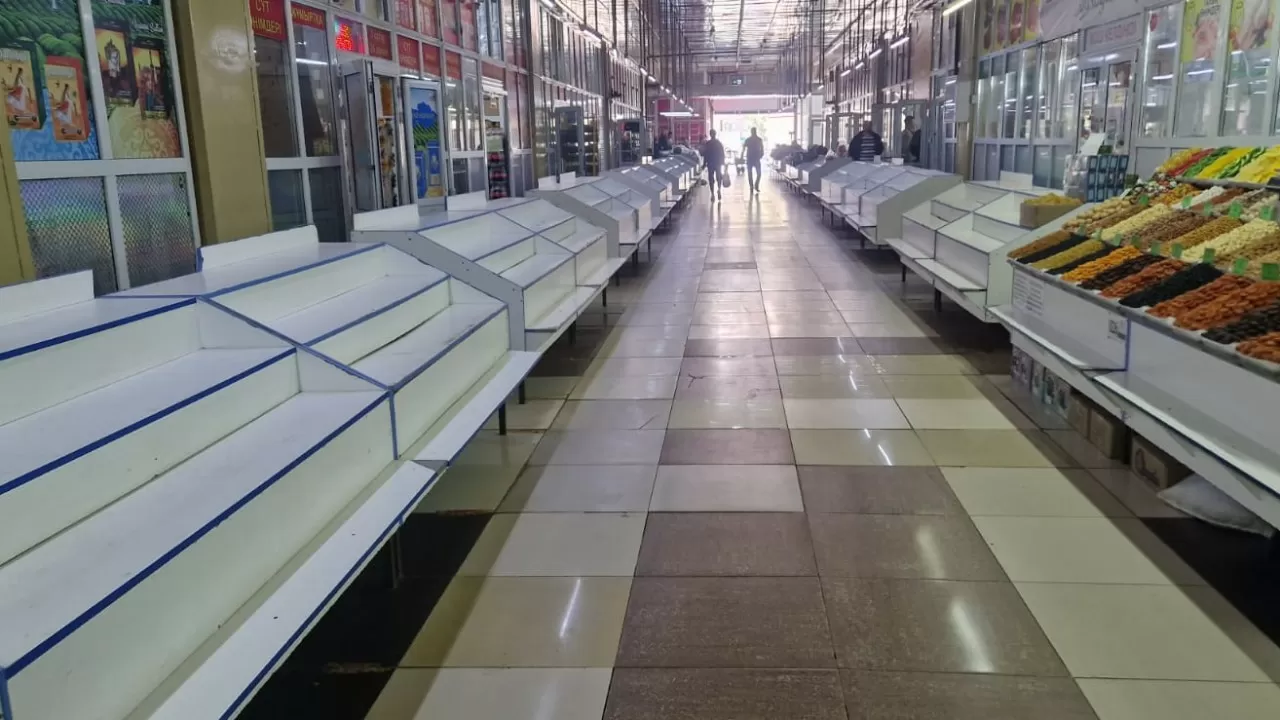 Кризис продаж в Казахстане: бизнес говорит о драматическом падении спроса