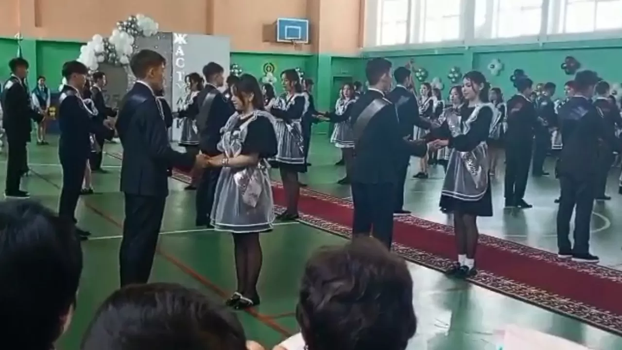 Сколько выпускников претендуют на "Алтын белгі" в СКО 