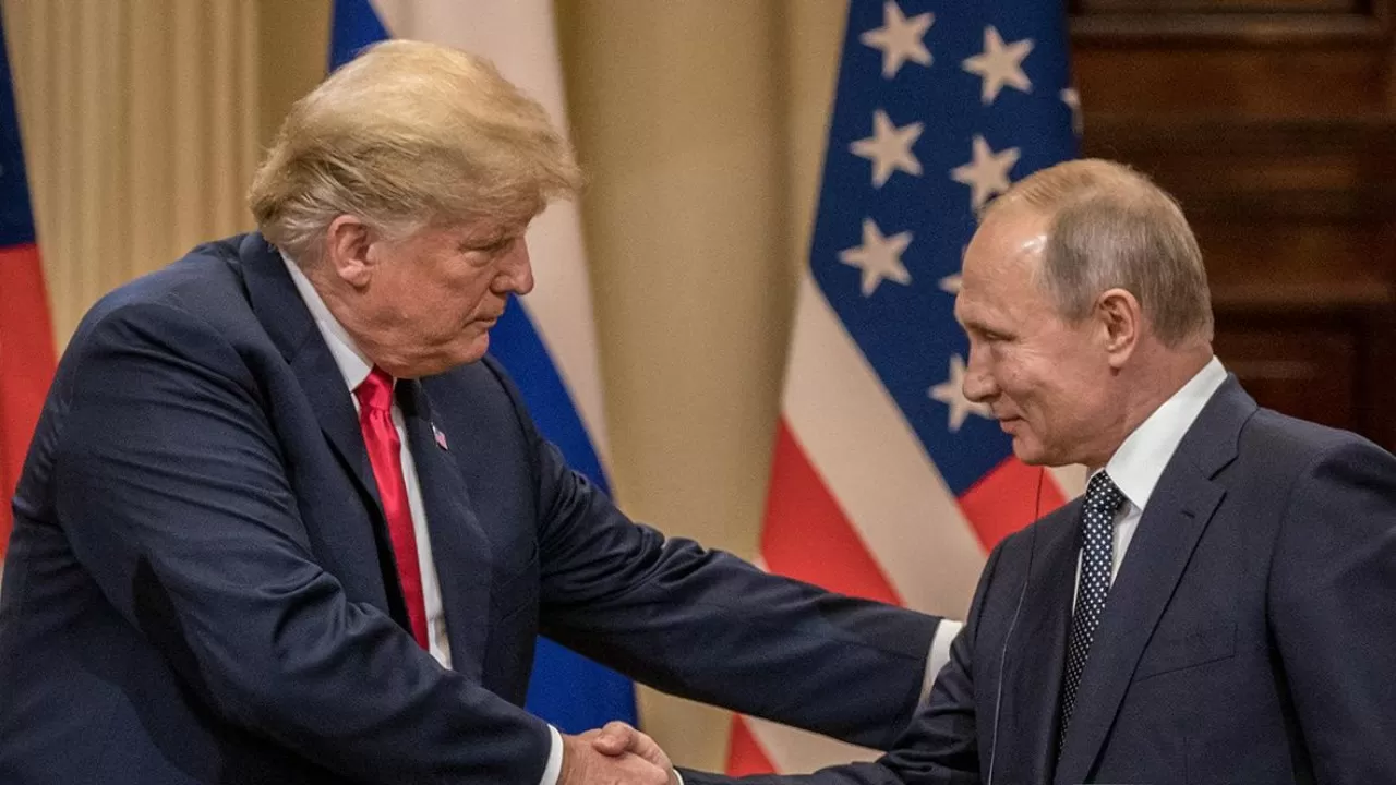 Трамп Украина мәселесін шешу үшін Путинмен телефон арқылы сөйлесті
