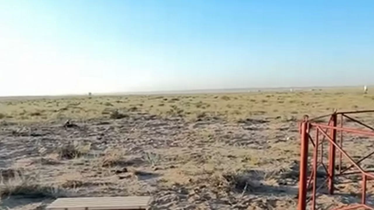 Ақтау маңындағы әуе апаты болған жерде мемориал орнатылды