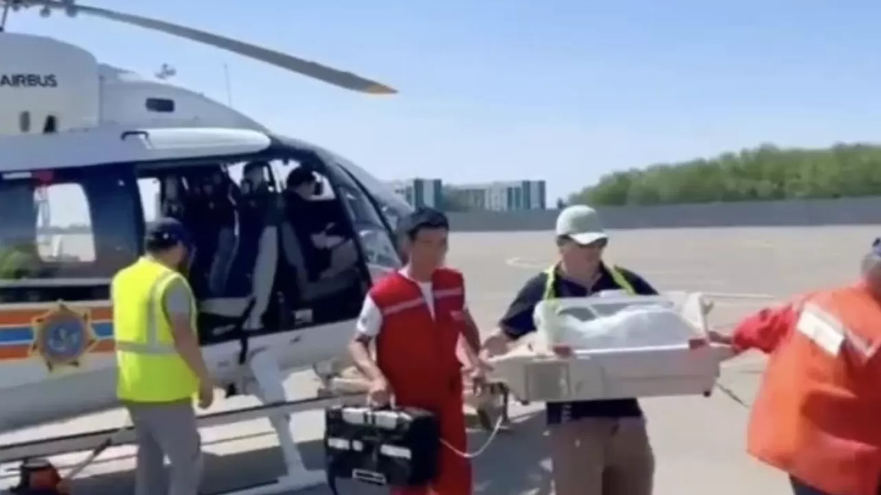 Қызылордада науқас сәби ауруханаға тікұшақпен жеткізілді