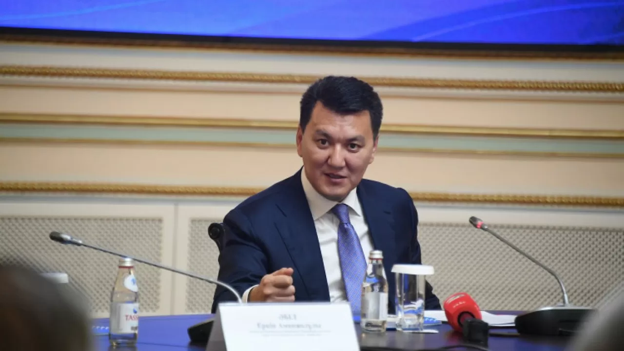 Ерлан Карин провел заседание редколлегии многотомника по истории Казахстана