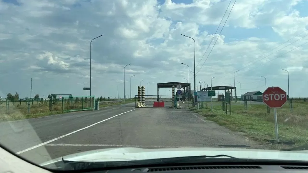 Павлодарлық шенеуніктер жұмыс уақытында шетелде жүрген