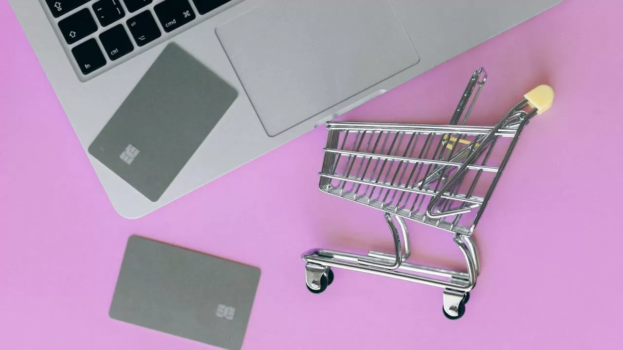 Маркетплейсы доминируют на рынке e-commerce Казахстана