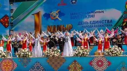 День единства народа в Алматы отпраздновали звездными концертами 