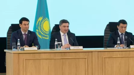 Олжас Бектенов Алматы қаласының жаңа әкімін таныстырды