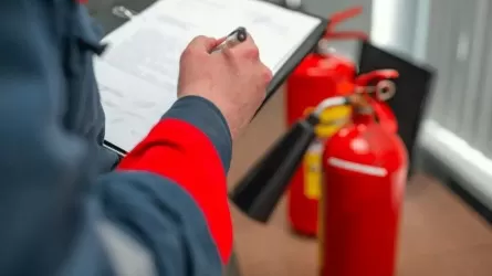 В Казахстане все ТРЦ обяжут платить посетителям до 19,6 млн тенге