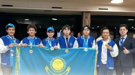 Қазақстандық оқушылар Балқан өңірінің үздік математиктерінің үштігіне кірді