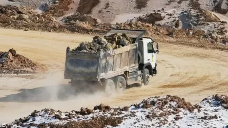 Украина мен АҚШ пайдалы қазбалар жөніндегі келісімге қол қойды 