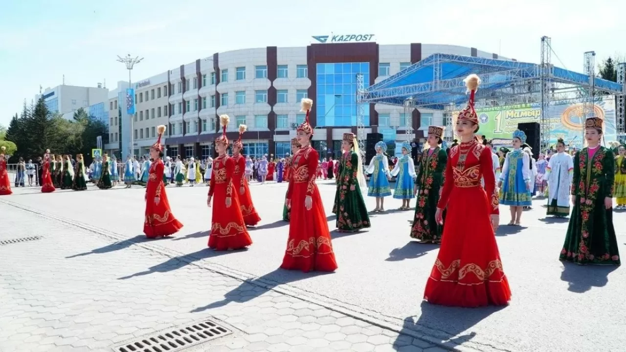 Ақмолалықтар Бірлік күнін кең көлемде атап өтті