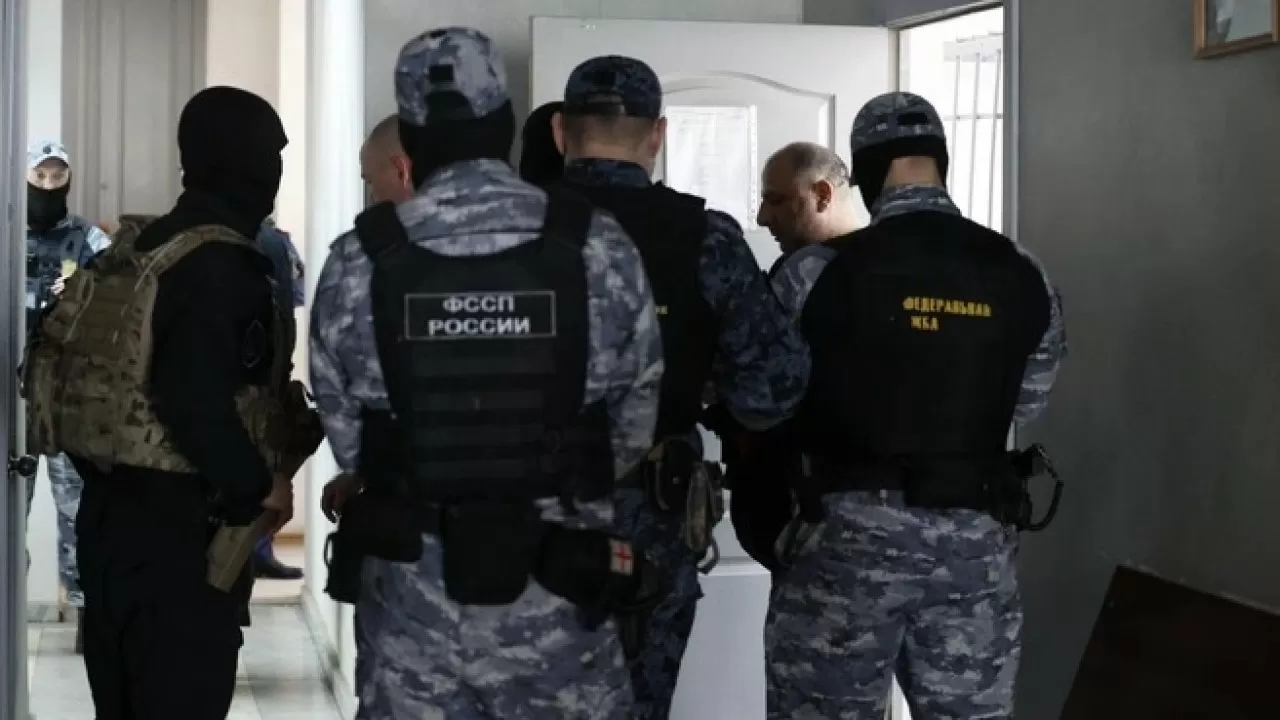 В Екатеринбурге прошли массовые задержания азербайджанцев из-за убийства 20-летней давности