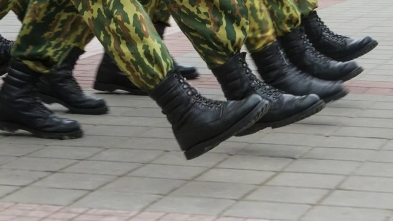Видеожетоны и наблюдение с технологией ИИ введут в казахстанской армии