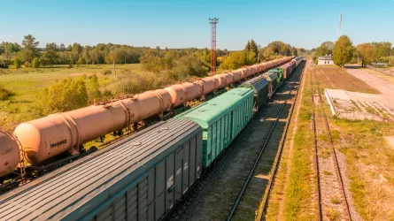Пәкістан Атырау арқылы Ресейге жүк пойызын жөнелтеді