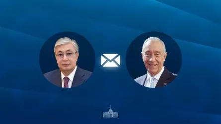 Глава государства поздравил президента Португалии с национальным праздником 