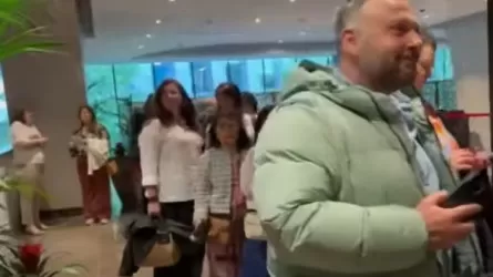 Лондонда Димашпен кездесуге жанкүйерлер кезекке тұрды