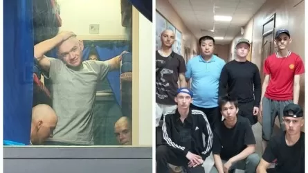 Ақтөбеде бір топта оқитын студенттер өз еріктерімен әскерге аттанды