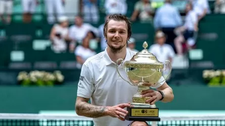 Александр Бублик Галле турнирінің екі дүркін чемпионы атанды