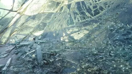 Пять человек погибли в ДТП на юге Казахстана  