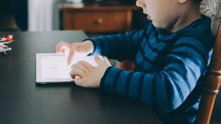 Казахстанцы смогут контролировать аккаунты своих детей в Instagram