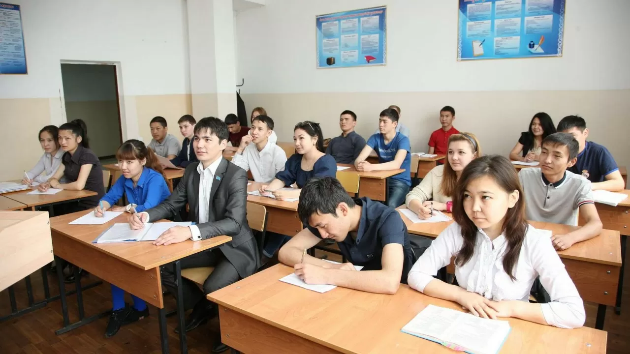 Қос министрлік колледждерді жаппай тексеруге кірісті