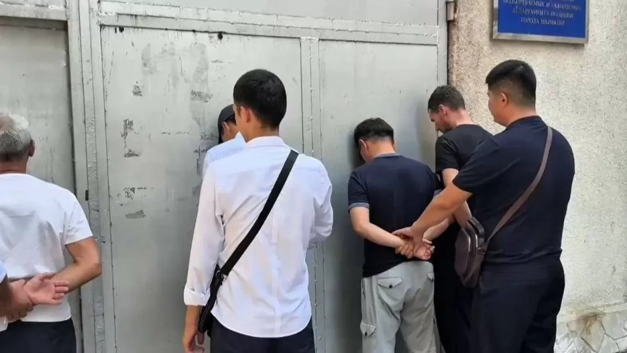 Шымкентте бір айда 20 млн теңгенің алтынын ұрлаған қылмыстық топ ұсталды