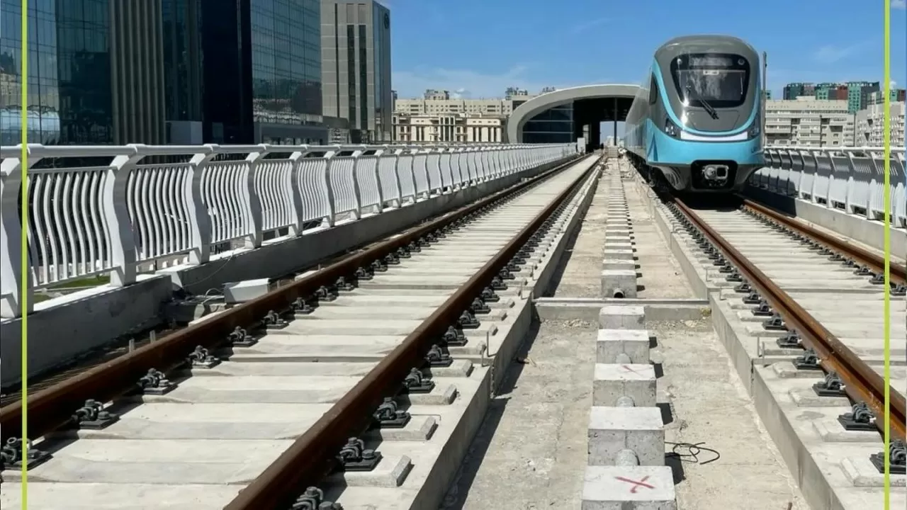 "Ақау емес, табиғи құбылыс": LRT рельстерінде неге таттың пайда болғаны белгілі болды