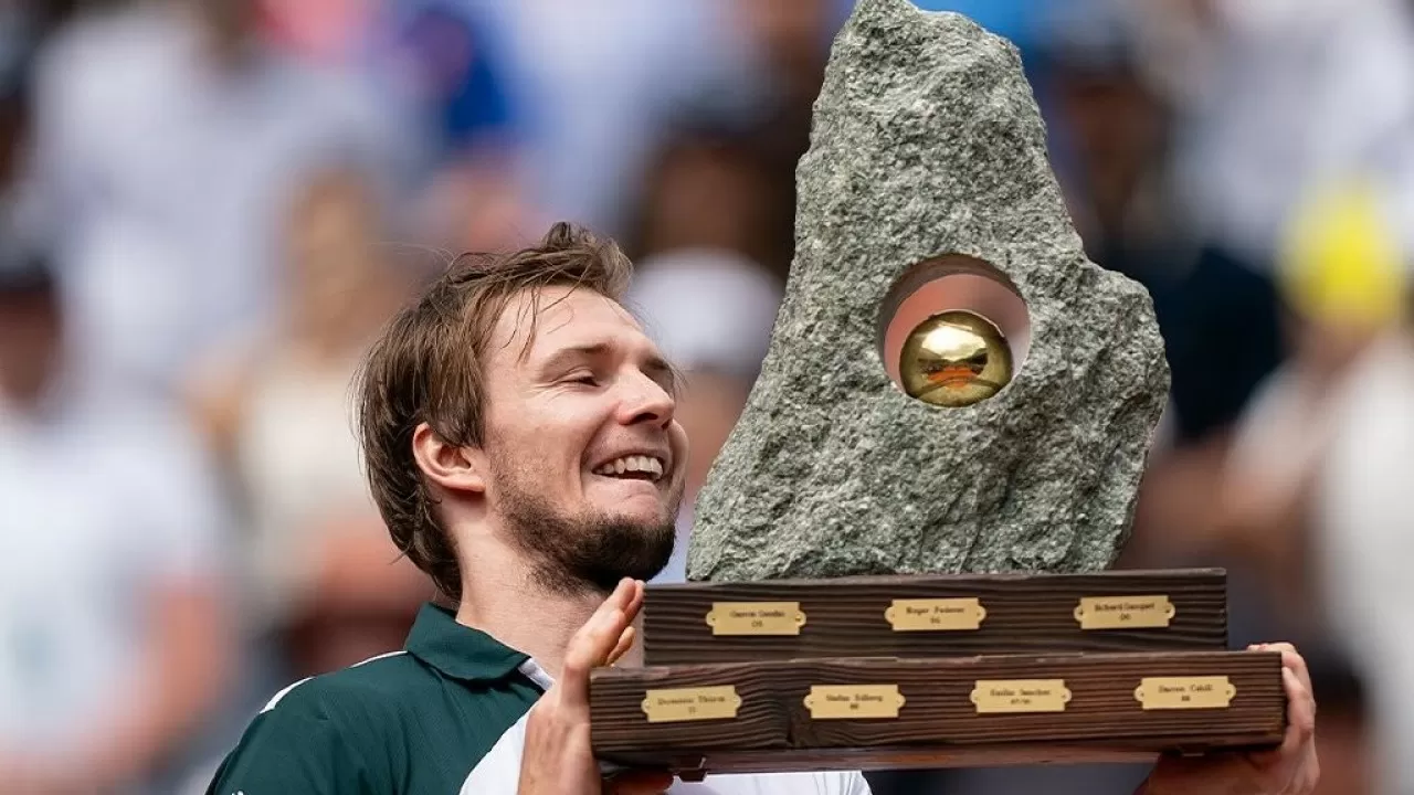 Александр Бублик Швейцариядағы жарыстың чемпионы атанды