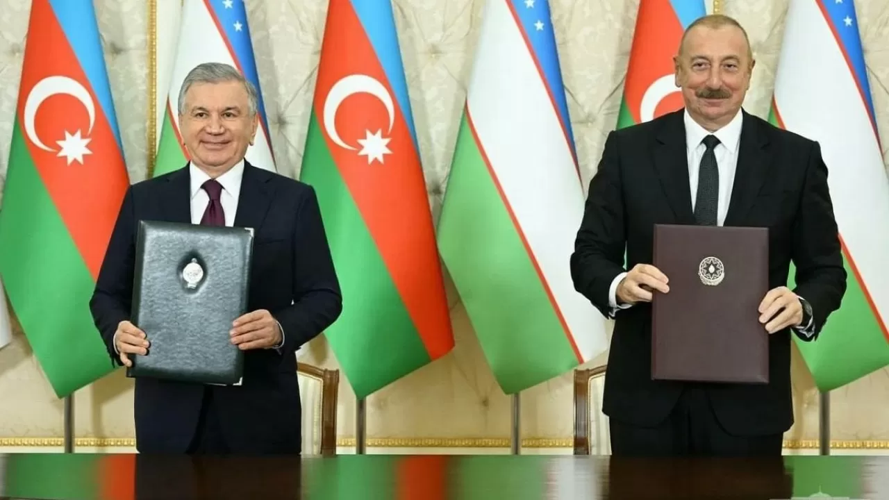 Әзербайжан мен Өзбекстан футболдан әлем чемпионатын бірлесіп өткізуге өтінім бермек