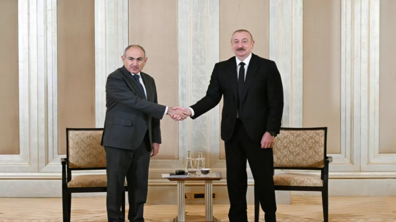 Әзербайжан мен Армения басшылары Абу-Дабиде кездесті