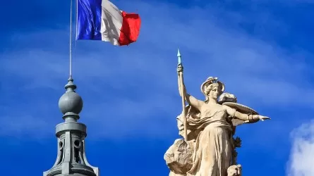 Во Франции в 2026 году поднимут налоги для богатых