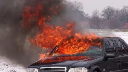 Владельцу машины, ставшей причиной пожара гостиницы в Таразе, придется заплатить 