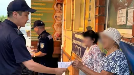 Полицейлер бетін тұмшалап жүретіндерге үндеу жасады