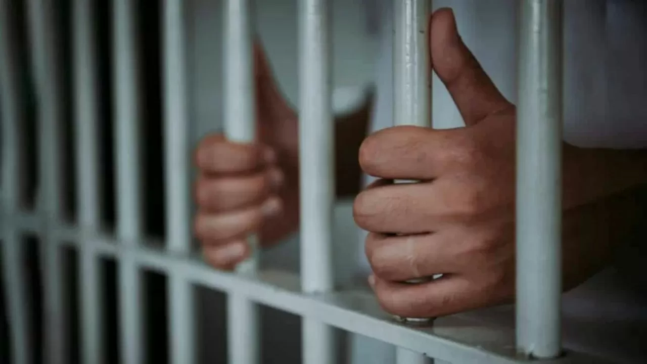 Бұрынғы келіншегін ұжымдасының көзінше өлтірген атыраулық сотталды