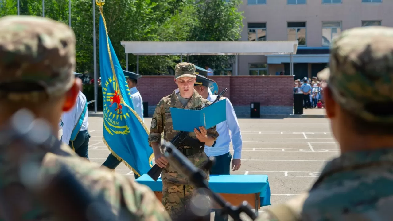 В Алматы приняли воинскую присягу более 600 новобранцев Национальной гвардии