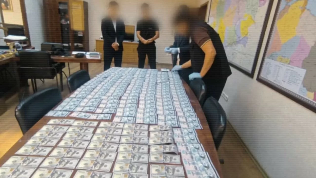 Көлік вице-министрі пара алды деген күдікпен қамауға алынды