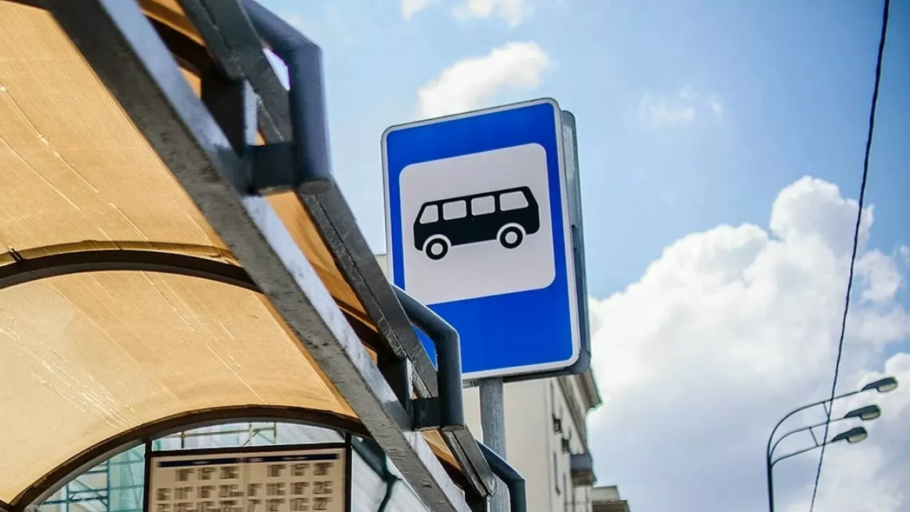 В районе Талдыколя в Астане закрыли две остановки 