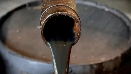 Нефть сохраняет рост в преддверии саммита Трампа и Путина 