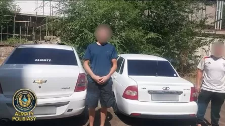 В Алматы арестовали водителей за заезд в реку