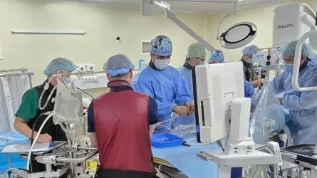 Алматинские врачи провели уникальное стентирование сердца  