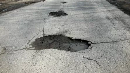 Только в одной области Казахстана за плохие дороги наказали более 260 чиновников 
