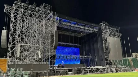 Алматыда Дженнифер Лопестің концертіне сахна құруға 220 маман тартылды
