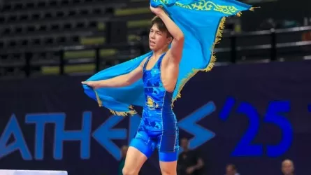 Әлем чемпионына бір үйір жылқы сыйлады 